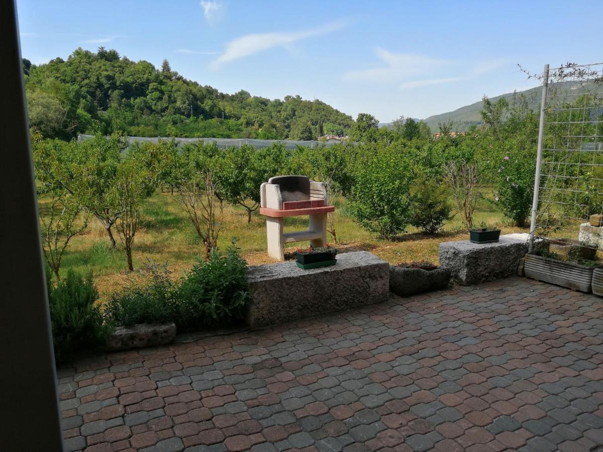 Cascina Legnago Trilocale A 6 Chilometri Da Salo' Daire Villanuova sul clisi Dış mekan fotoğraf