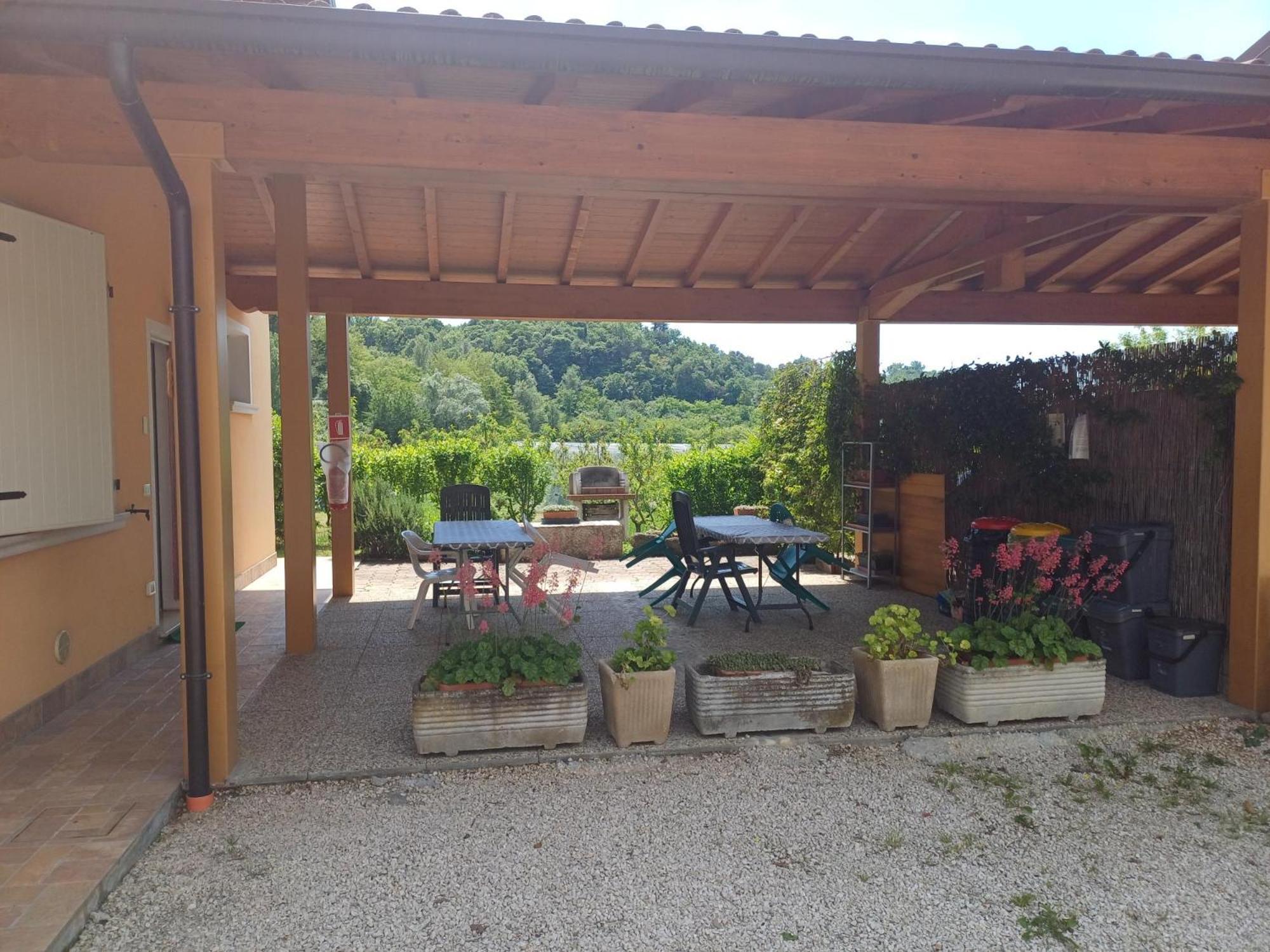 Cascina Legnago Trilocale A 6 Chilometri Da Salo' Daire Villanuova sul clisi Dış mekan fotoğraf